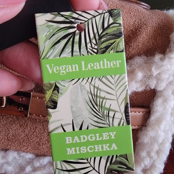 NWT Badgley Mischka Fur Border Satchel Tan Vegan Leather - Picture 11 of 15